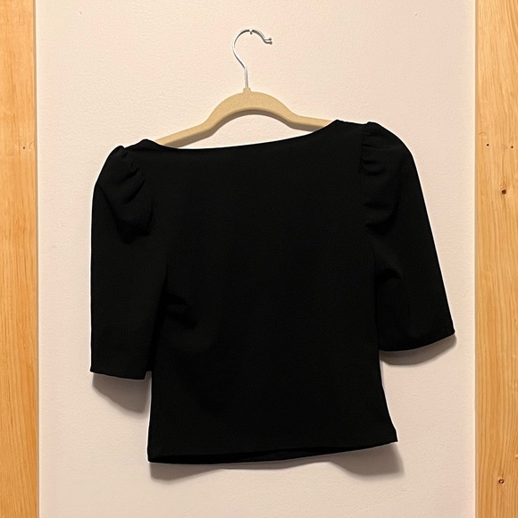 Black Puffer Sleeve Square Neck V Cut Top - Picture 2 of 2